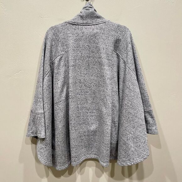 UGG Pichot Poncho Lounge Cape In Gray Heather - Size: XS/S - Picture 4 of 10